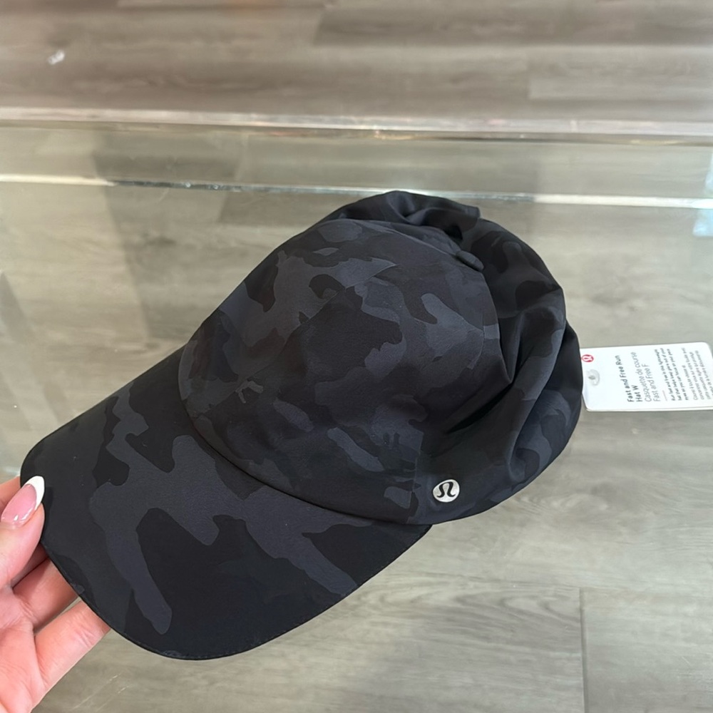 Lululemon camo hat